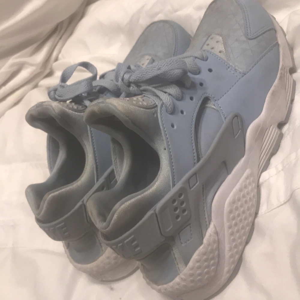 Nike Huarache Shoes